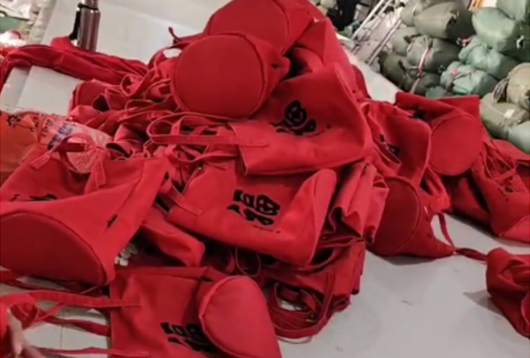 嘉绘美 灵隐寺 定制水桶包-04.jpg